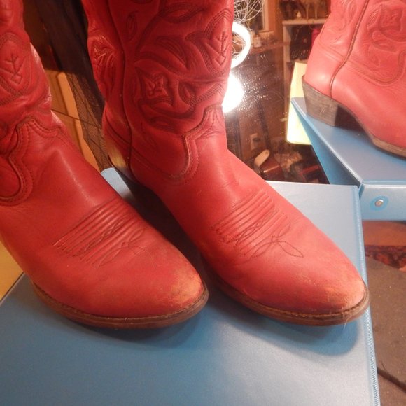 Ariat Heritage Round Toe Red Cowboy Boots - Picture 6 of 15